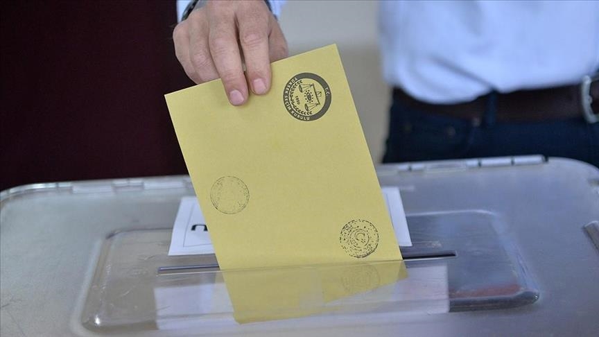 Elections du 14 mai en Türkiye : forte affluence dans les bureaux de vote de quatre villes britanniques