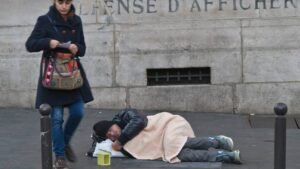 France: 735 sans-abris morts dans la rue en 2023