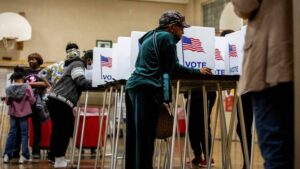 En direct: Fermeture des premiers bureaux de vote pour les élections présidentielles