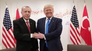 Erdogan félicite Trump pour sa victoire électorale et appelle à un renforcement des liens